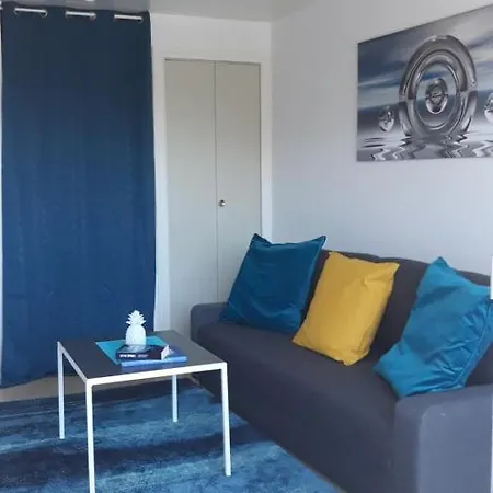 דירה Charming Apt Close To The Beach Of אגדה